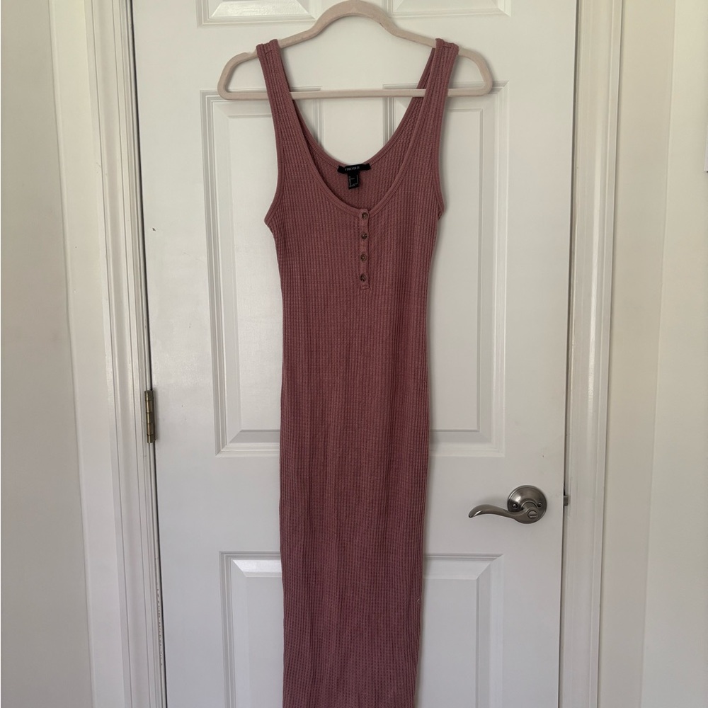 Forever 21 Sleeveless Ribbed Henley Maxi Dress in Dusty Rose